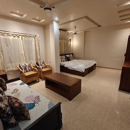 Shangrila Homestay Jorhāt Eksteriør bilde